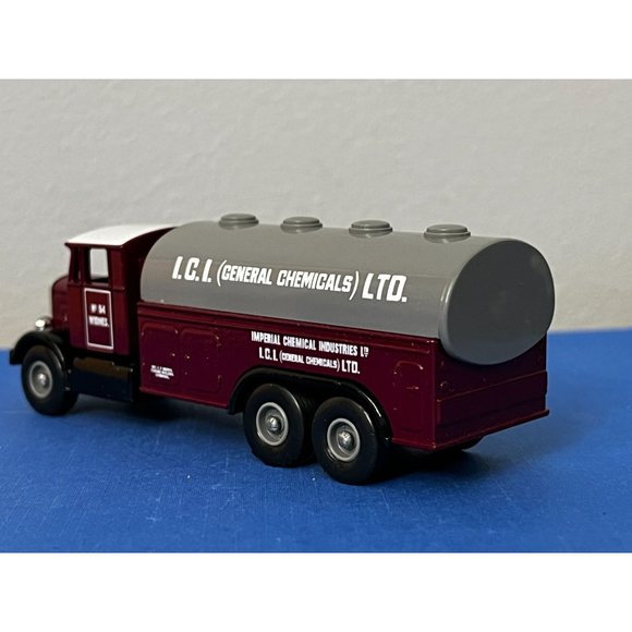 Lledo No 77001 Diecast Model Of A 1937 Scammell Tanker - I.C.I. CHEMICALS LTD - Picture 3 of 9
